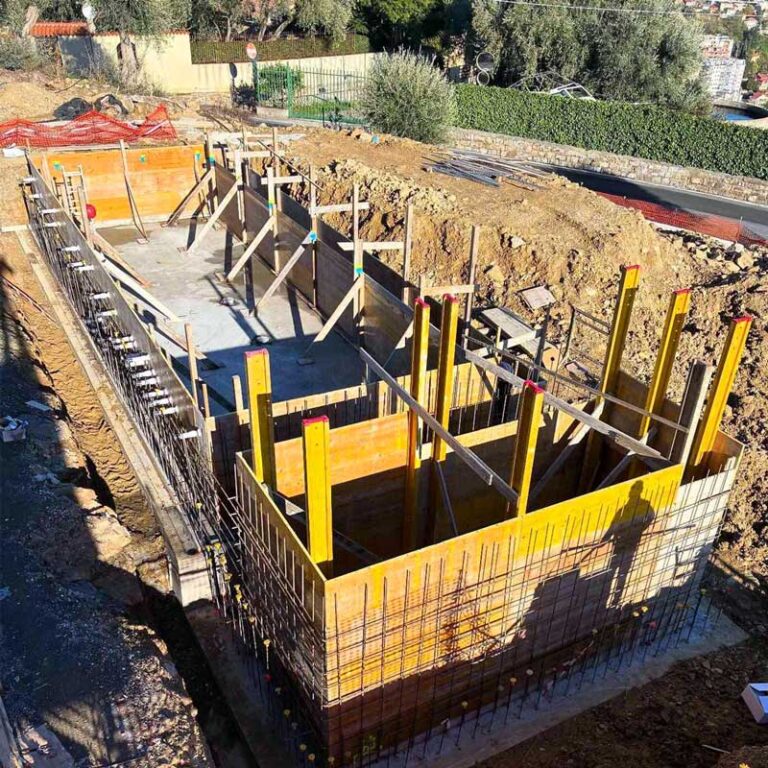 Preparazione fondamenta e pilastri da MSG Edilizia - Sanremo